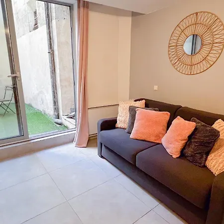 Apartment Hypercenter - Private Patio - Le Nid Du Palais ! *